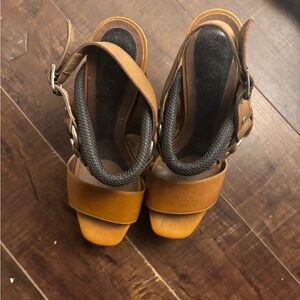 Marni Tan and Brown Women's Heels